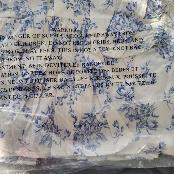 **I LEFT** Selkie Seashell Top in Bed & Breakfast - Picture 11 of 12